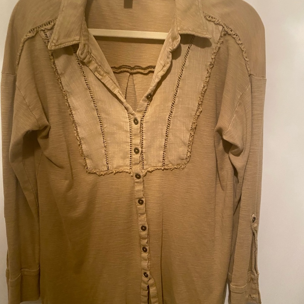 Pilcro Anthropologie Women's Tan Button-Up Top BOHO Bola Coastal Cowfirl